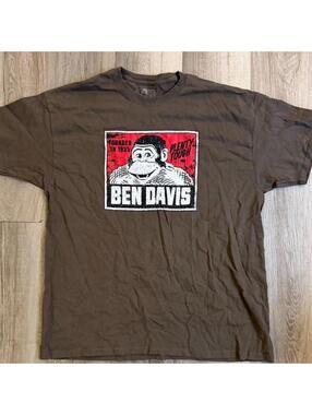 Ben Davis brown t-shirt with red graphic, Size XL #skater